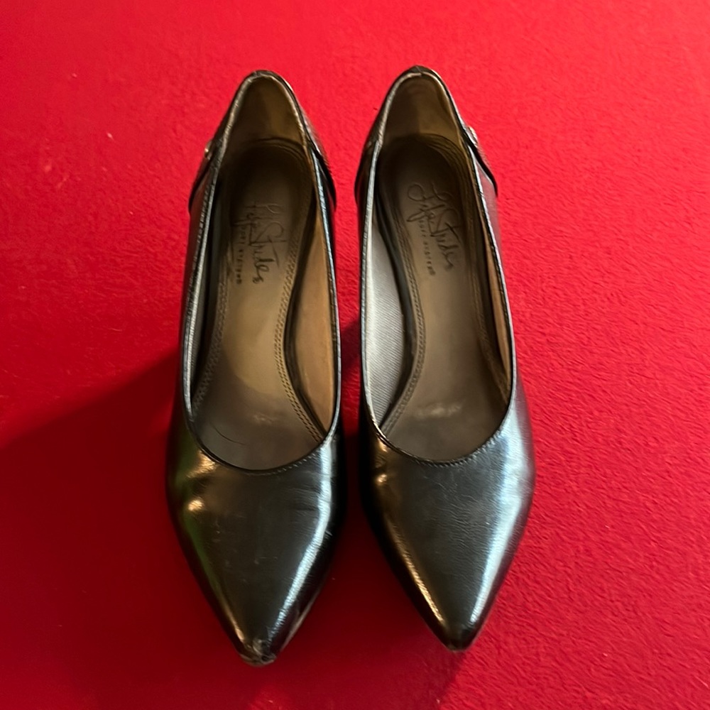 Lifestride black pumps